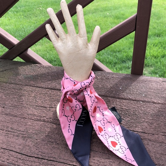 Gucci Scarf - Picture 5 of 10
